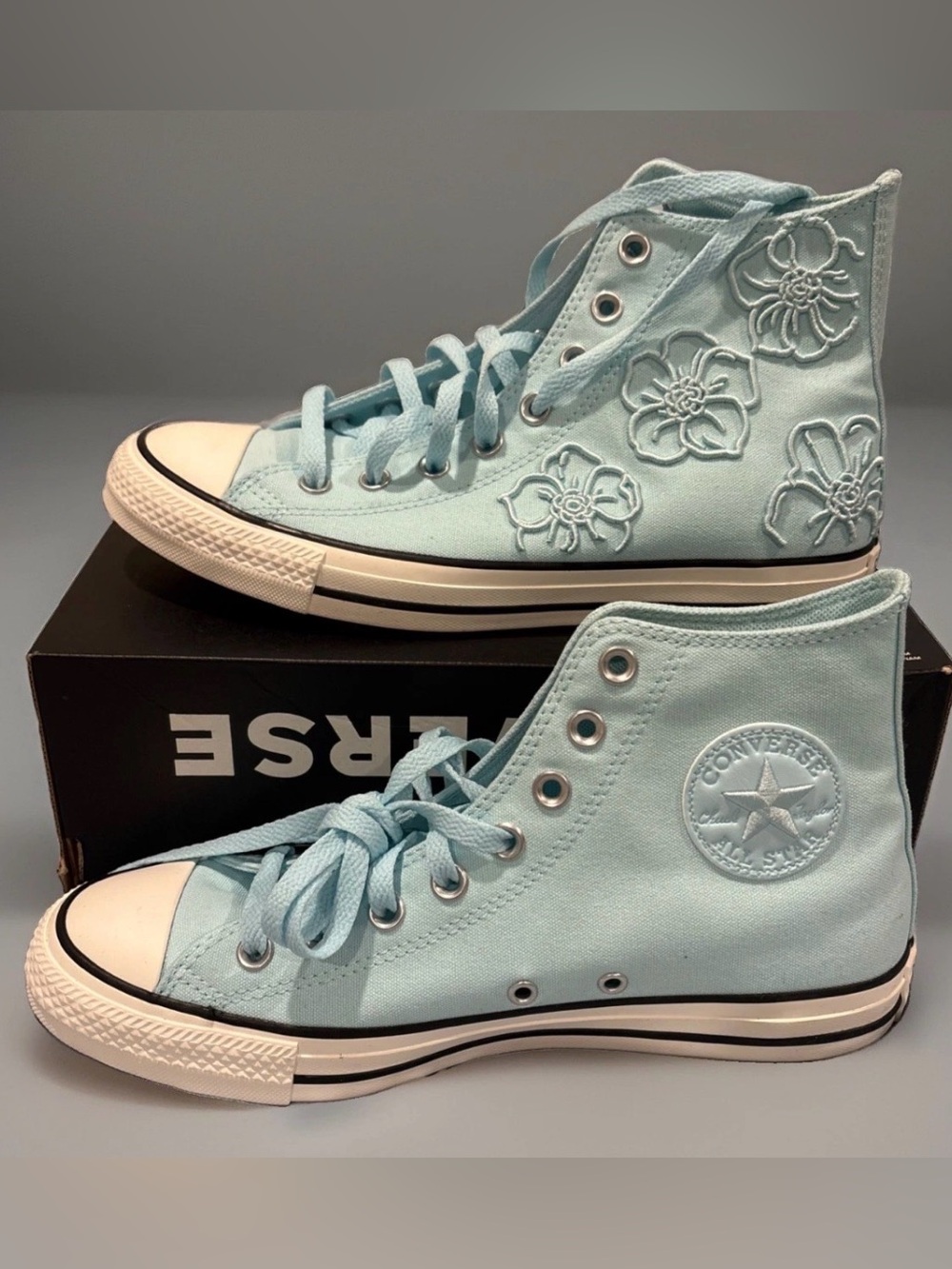 Converse Chuck Taylor All Star Embroidered Floral Hi Top Shoes A21409F Size 8.5